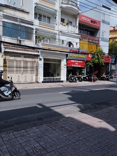 Ann share nguyên tầng 1 nhà riêng chỉ cho 1 nữ thuê, giá tốt  