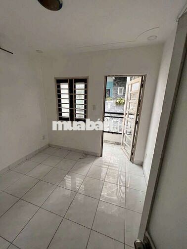 Cho thuê nhà 2 lầu 3 phòng ngủ hẻm 1/ phạm văn chiêu p14 GV giá 7.5tr
