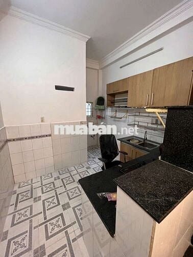 Cho thuê nhà 2 lầu 3 phòng ngủ hẻm 1/ phạm văn chiêu p14 GV giá 7.5tr