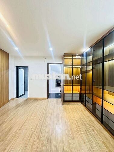 THỤY KHUÊ TÂY HỒ NGÕ THÔNG. GẦN HỒ TÂY.  NHÀ 6 TẦNG SẴN Ở.  8.2 TỶ