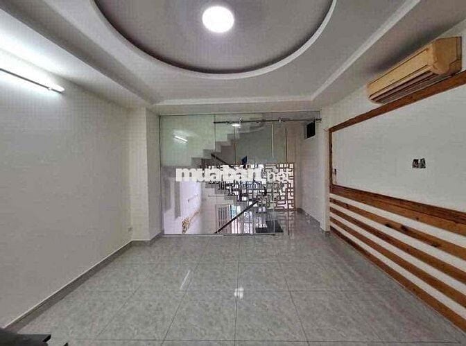 Nhà mặt tiền 4pn3wc 52m2 đường thạnh lộc 42 P TL