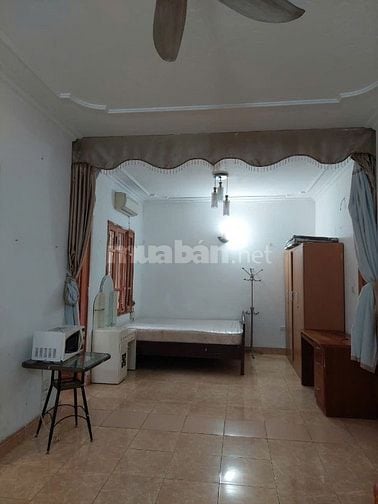 Cho thuê ngắn hạn tối đa 1 năm căn hộ studio khép kín, tầng 2