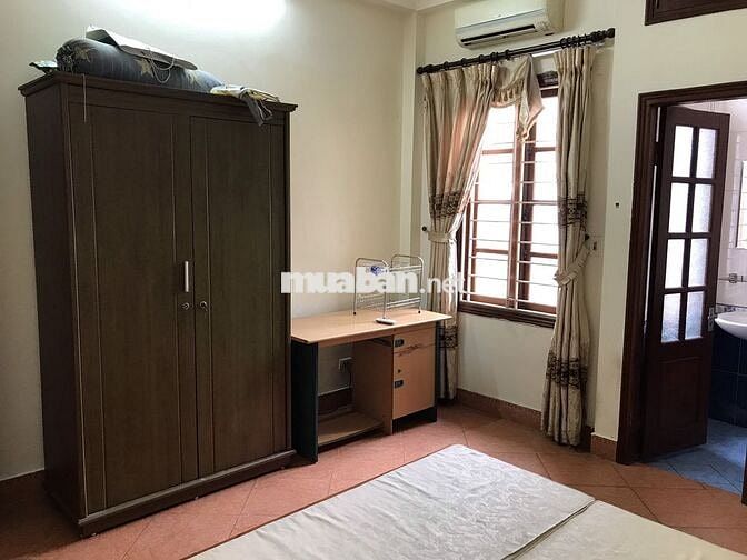 phòng khép kín thoáng mát full đồ ngõ 5 Hoàng Quốc Việt  giá 3tr3