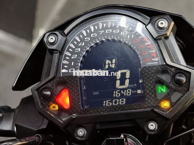 Z400 ABS CHẠY LƯỚT CHỈ 1600KM