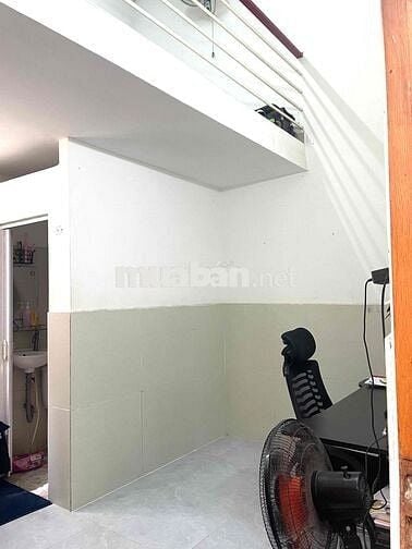 Phòng có gác đường Trần Xuân Soạn, Q7 gần cầu Rạch Ông