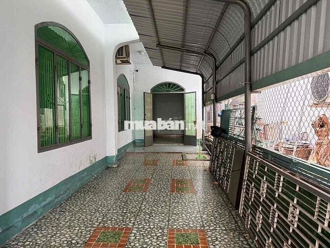 Cho thuê nhà mặt bằng  kinh doanh gần trường Đại Học Bình Dương