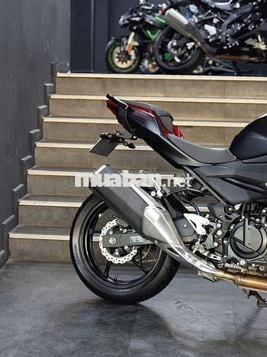 Z400 ABS CHẠY LƯỚT CHỈ 1600KM