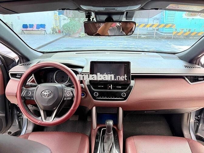 Cross 2021 1.8V tại TOYOTA ĐÔNG SG