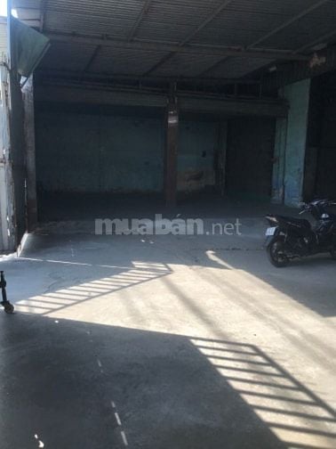 Cho thuê kho xưởng mặt tiền đg quốc lộ 1A Bình Tân DT 950m2 giá 90tr 