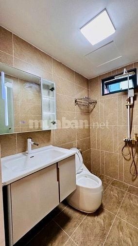 NHÀ ĐẸP TRUNG TÂM CẦU GIẤY – XUÂN THỦY – 42m² – MT 4M – VÀI BƯỚC RA PH