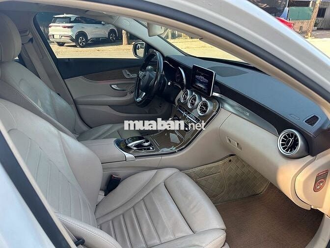 Mercedes-Benz C250 Exclusive 2016 màu trắng