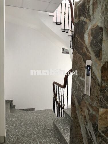 Cho thuê làm văn phòng kinh doanh mặt phố Dịch Vọng Hậu