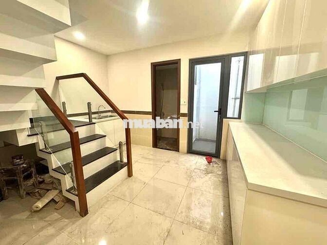 BÁN GẤP NHÀ VÕ DUY NINH BÌNH THẠNH,DT LỚN 4m x 15m SÁT Q1,2. CHỈ 5,45T