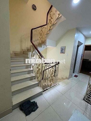 BÁN NHÀ PHẠM VĂN ĐỒNG - P.13 (Cũ)