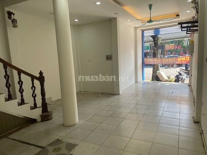 Chính chủ cho thuê nhà mặt phố số 136 Nguyễn Chí Thanh Đống Đa Hà Nội