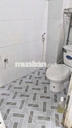 Nhà thuê 4× 9 lầu suốt. Đường võ văn vân ấp 1 vĩnh lộc B bình chánh