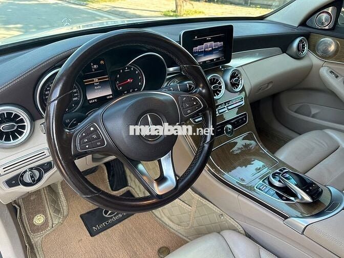 Mercedes-Benz C250 Exclusive 2016 màu trắng
