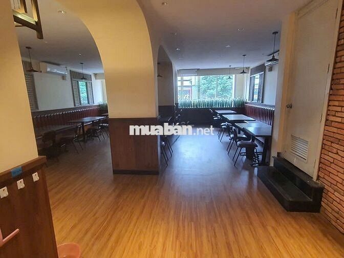 🏡 Cho Thuê Nhà Mặt Tiền Đường Đồng Đen_P14_Tân Bình_8x20m,Trệt 3 Lầu.