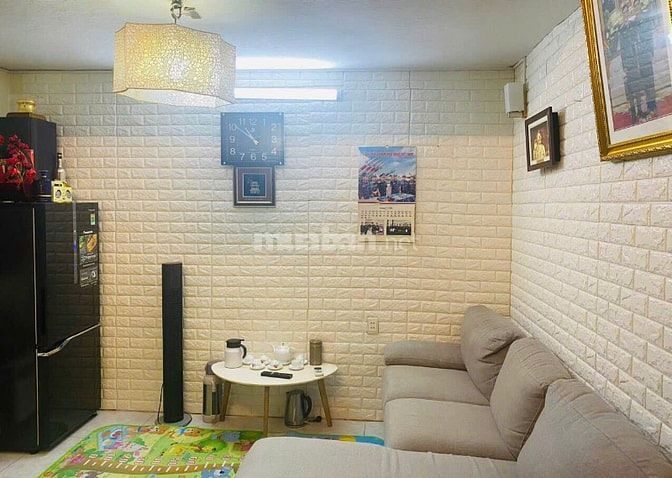 Bán nhà số 6, ngõ 71 Hai Bà Trưng, P.Cửa Nam, DT 28 m2 x 4 tầng, 