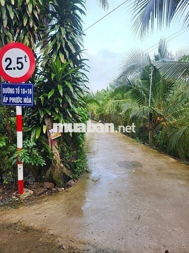 Đất đối diện bệnh viện 100m2 đất nhà cắt ra bán.