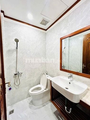 50m2 MÀ CHỈ 11,5 tỉ GIÁ TRƯỚC 12,5 TỈ CẦN BÁN GẤP NHÀ LÊ QUANG ĐẠO  PH