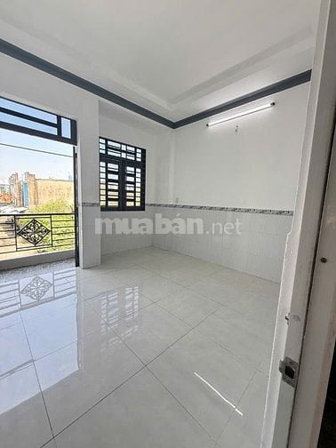 Bán nhà 2/ ngắn lê thị ngay hẻm cơm tấm vào DT: 4*10 1T+ 1 lầu