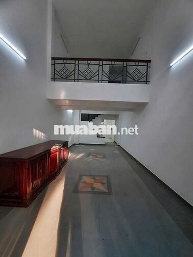 5PN, 4WC. Nhà 3 lầu Nguyễn Tiểu La - Bà Hạt, Q10. DT: 4x15m