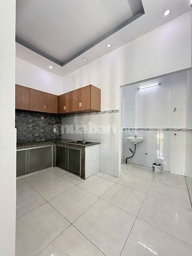 Bán nhà 2/ ngắn lê thị ngay hẻm cơm tấm vào DT: 4*10 1T+ 1 lầu