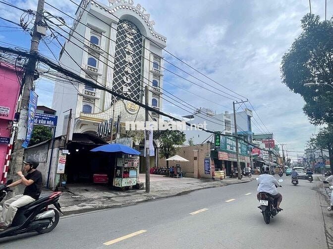 nhà căn góc 2 mặt tiền lê văn thọ p11 Gò Vấp gần cv làng hoa