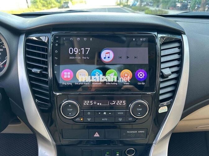 Mitsubishi Pajero Sport 2017 3.0V6 4x4 Xăng 2 Cầu