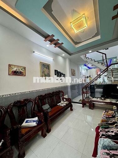 Nhà mới 2 tầng ĐHT 02 -  84,7M2 -  GIÁ CHỈ 4,95 TỶ