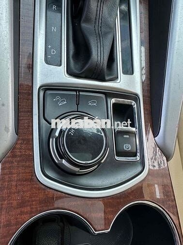 Mitsubishi Pajero Sport 2017 3.0V6 4x4 Xăng 2 Cầu