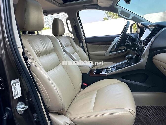 Mitsubishi Pajero Sport 2017 3.0V6 4x4 Xăng 2 Cầu