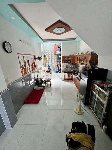 Nhà mới 2 tầng ĐHT 02 -  84,7M2 -  GIÁ CHỈ 4,95 TỶ