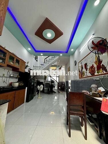 Nhà mới 2 tầng ĐHT 02 -  84,7M2 -  GIÁ CHỈ 4,95 TỶ