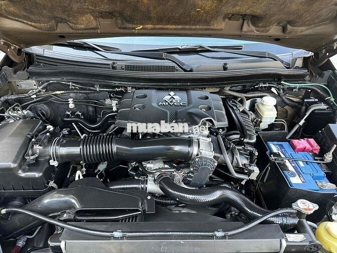 Mitsubishi Pajero Sport 2017 3.0V6 4x4 Xăng 2 Cầu