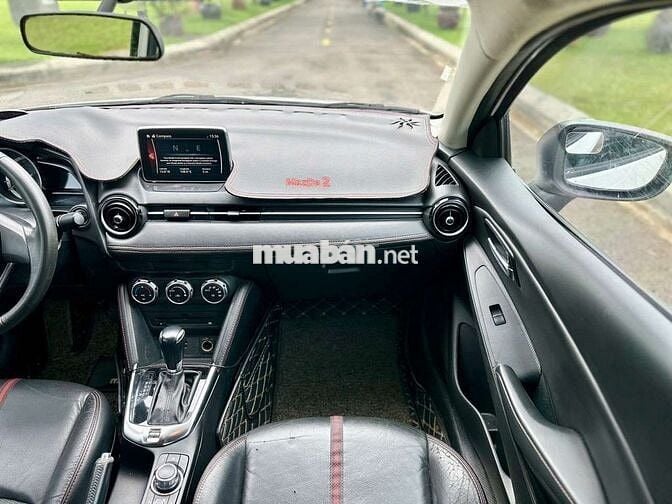 Mazda 2 2018 Trắng 5 chỗ