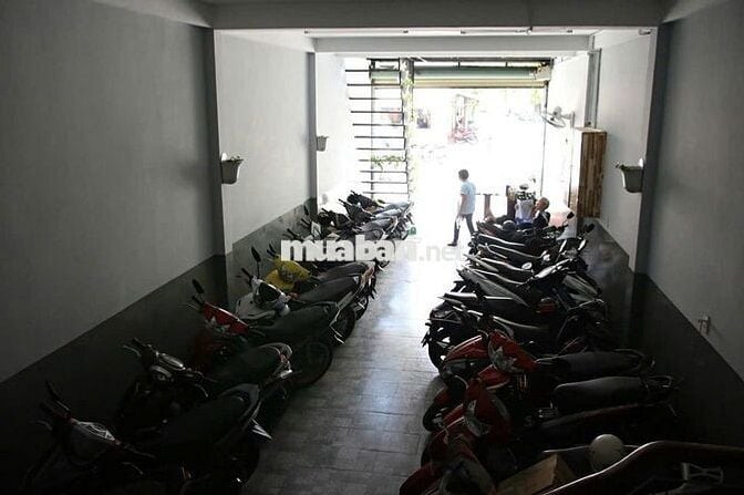 CHO THUÊ NHÀ MẶT TIỀN PHAN VĂN TRỊ (TRỆT 3LẦU 5X20) THANG MÁY,NỘI THẤT