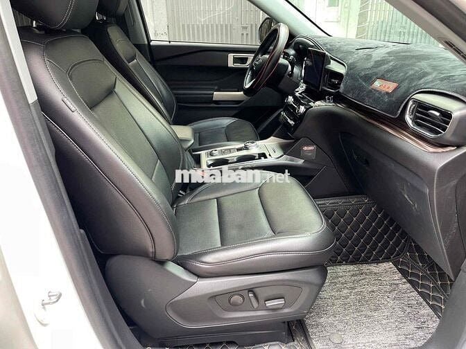 Explorer lướt 9.300km Xe Rất Đẹp Bán Tại Hãng Ford