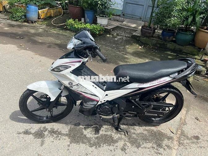 Yamaha Exciter 135 Trắng xuống áo máy êm ru