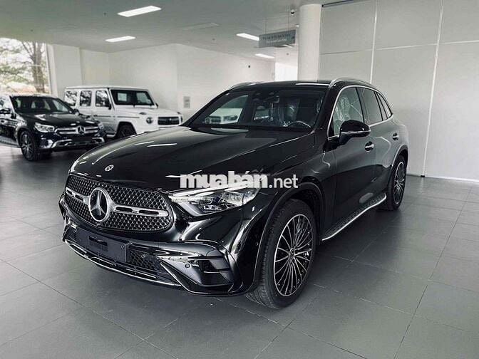 Cần bán GLC300 lướt chuẩn 1.000km
