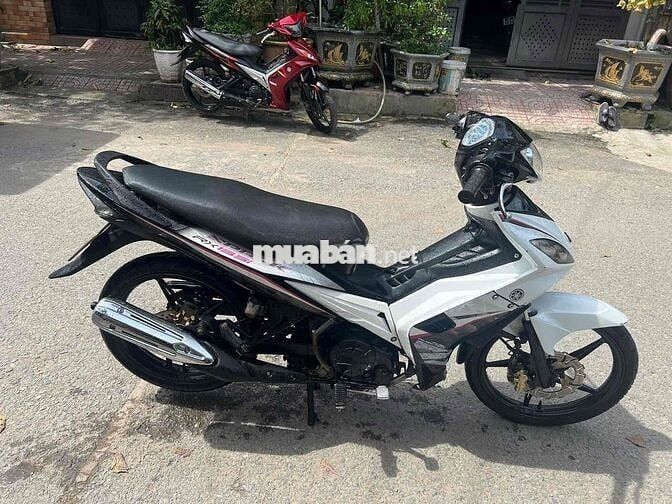 Yamaha Exciter 135 Trắng xuống áo máy êm ru