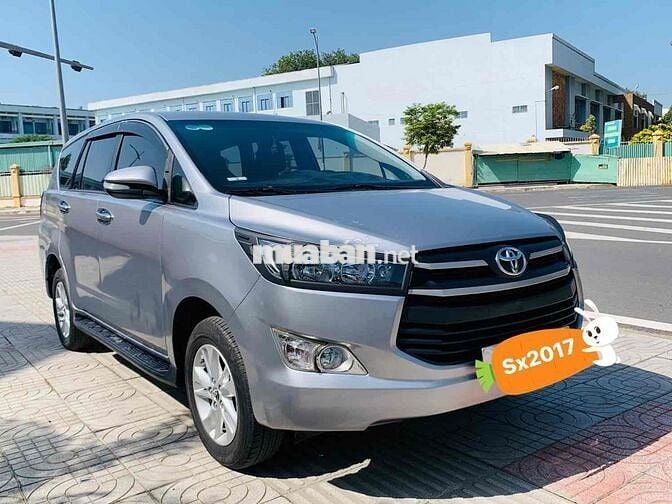 Toyota Innova 2017 2.0E - 140000 km