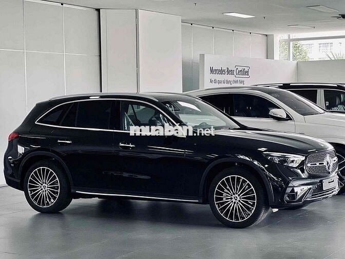 Cần bán GLC300 lướt chuẩn 1.000km