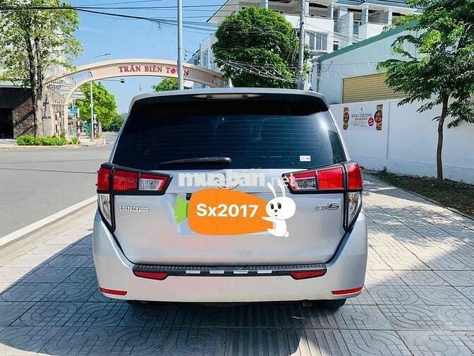 Toyota Innova 2017 2.0E - 140000 km