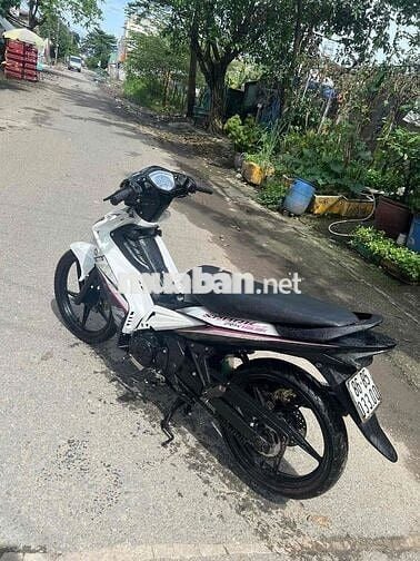 Yamaha Exciter 135 Trắng xuống áo máy êm ru
