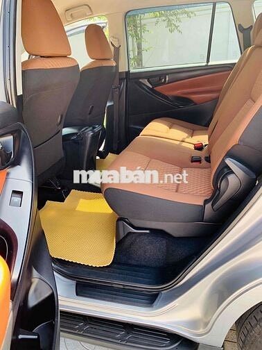 Toyota Innova 2017 2.0E - 140000 km