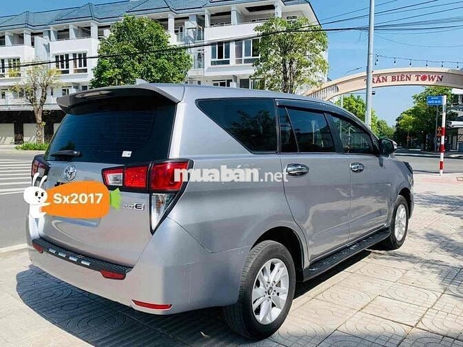 Toyota Innova 2017 2.0E - 140000 km