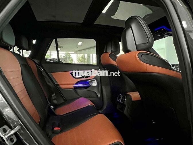 Cần bán GLC300 lướt chuẩn 1.000km