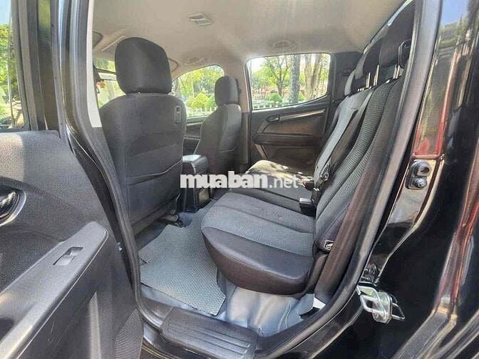 Isuzu D-Max 2015 2 cầu Đen